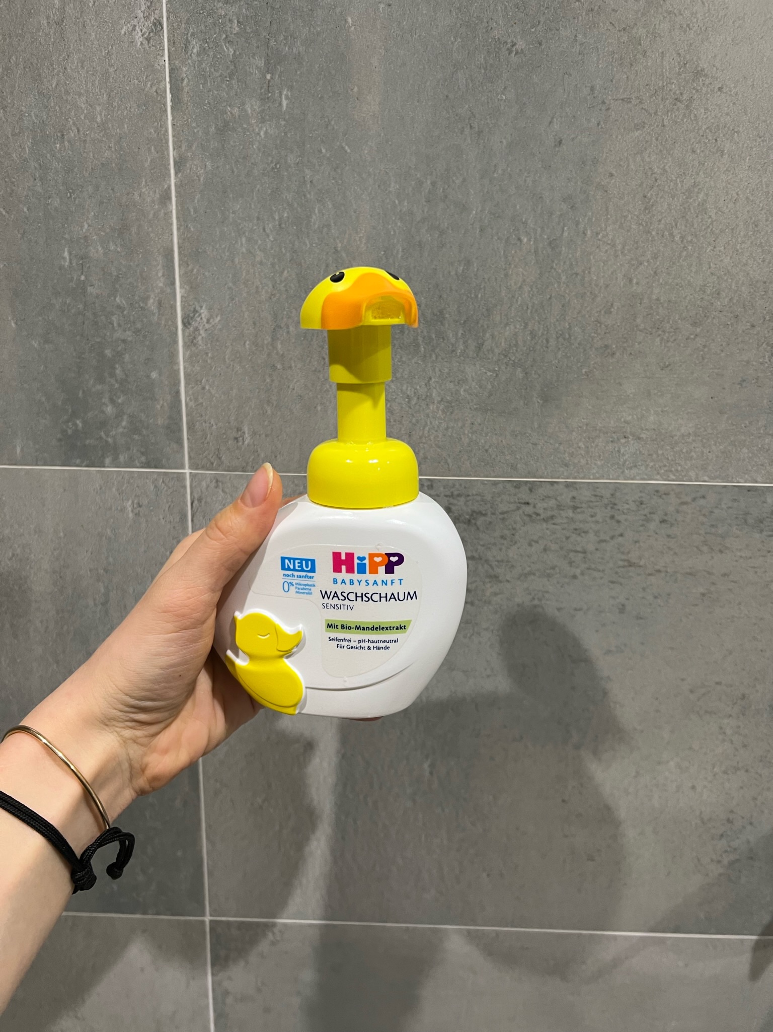 Review: Discovering the Charm of HiPP Baby Foam Bath