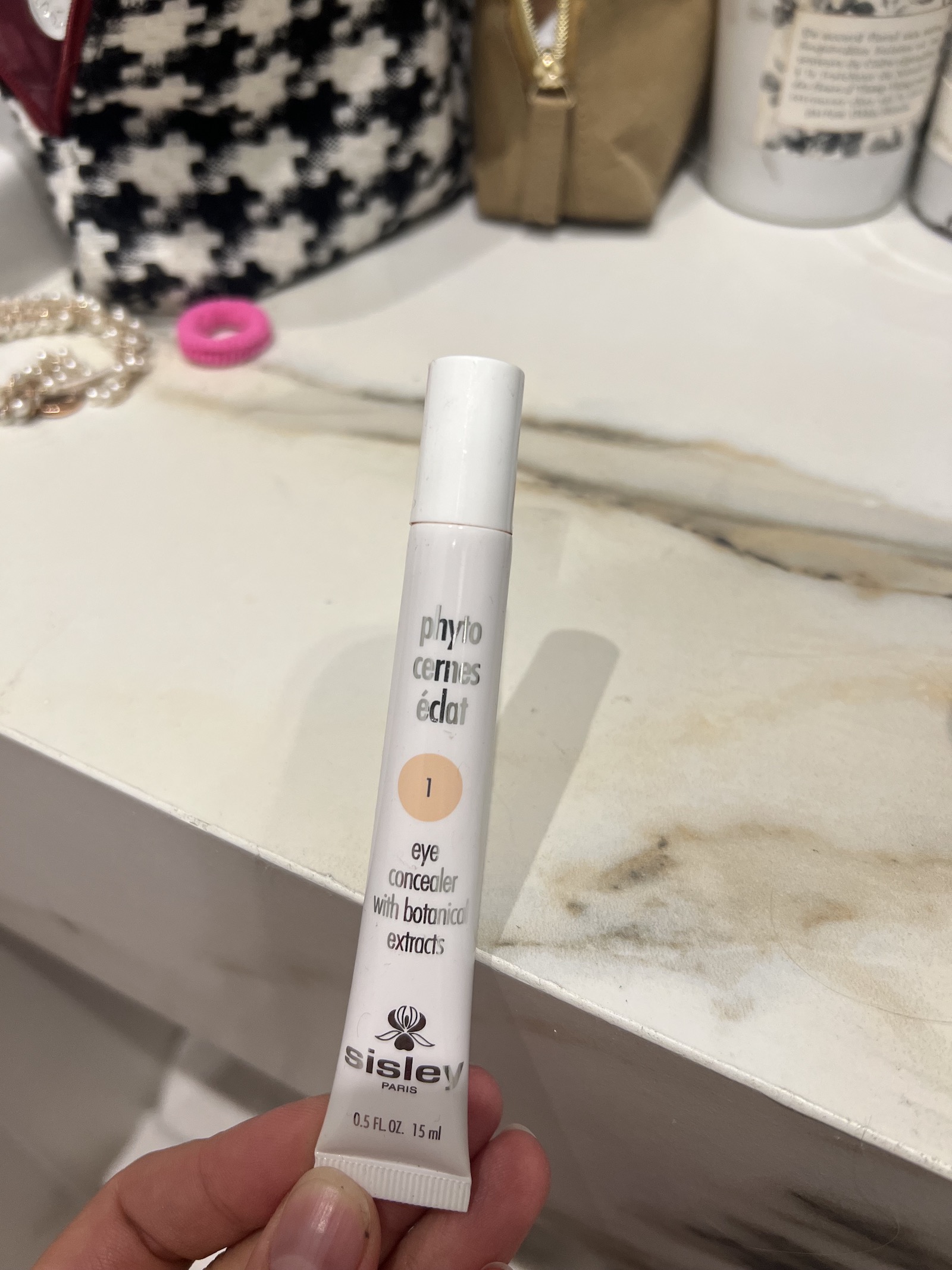 Review: Brighten and Revitalize Your Eyes with Sisley Paris Phyto-Cernes Éclat Eye Concealer